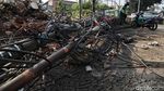 Semrawutnya Jaringan Kabel di Kelapa Gading Kirana