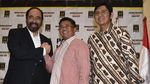 Melihat Lagi Rangkulan Tak Biasa Paloh-Sohibul yang Disorot Jokowi