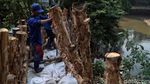 Tanggul Buatan jadi Benteng Kampung Rawajati dari Banjir