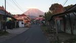 Potret Gunung Semeru Bertopi yang Bikin Kangen Netizen