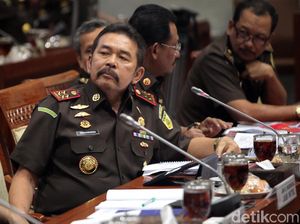 Jaksa Agung Pelajari Gugatan OC Kaligis soal Kasus Walet Novel