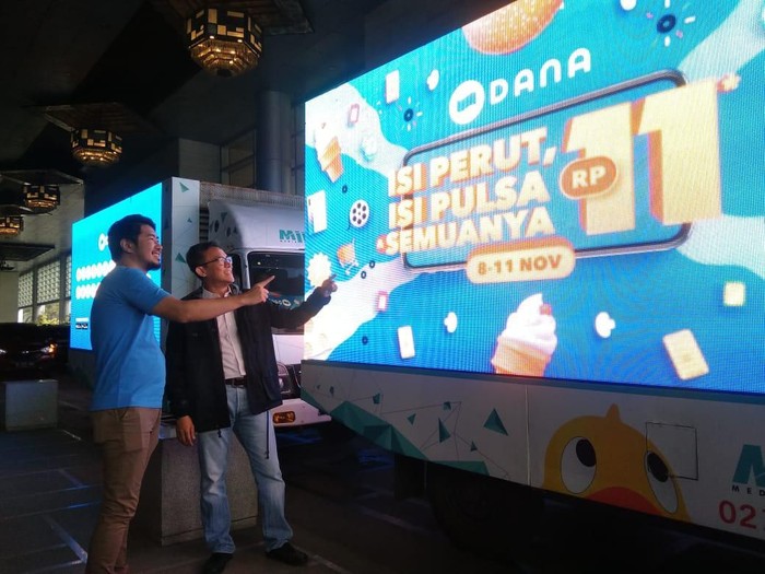 Foto: Promo #Puas11Rupiah DANA bisa dinikmati masyarakat pada tanggal 8-11 November 2019. (Foto: dok. Faidah Umu Sofuroh/detikcom Foto: Promo #Puas11Rupiah DANA bisa dinikmati masyarakat pada tanggal 8-11 November 2019. (Foto: dok. Faidah Umu Sofuroh/detikcom