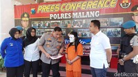 Di sana, lanjut Ujung, korban dipekerjakan untuk menemani tamu berkaraoke. Bukan hanya itu, korban juga melayani nafsu para lelaki hidung belang dengan tarif Rp 200 ribu sampai Rp 300 ribu.