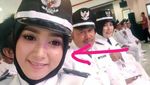 Begini Tampang Biduan Cantik yang Dilantik Jadi Kades