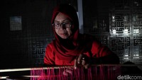 Batik tersebut dijual dengan harga Rp 100 ribu hingga Rp 5 juta. 