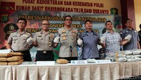 Polisi menyebut bos jaringan ini yang ditembak mati memiliki ladang ganja seluas 10 hektare di Aceh.