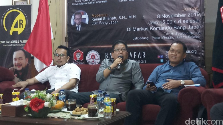 Pakar Hukum Pidana Al Azhar Bicara Kasus Meme Joker Anies Pakar Hukum Pidana Al Azhar Bicara Kasus Meme Joker Anies