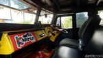Yuk, Jalan-jalan Naik Bus Kayu di Perbatasan Indonesia