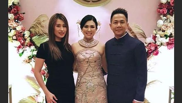 Senyum Semringan Delon dan Aida Jalani Ritual Sangjit
