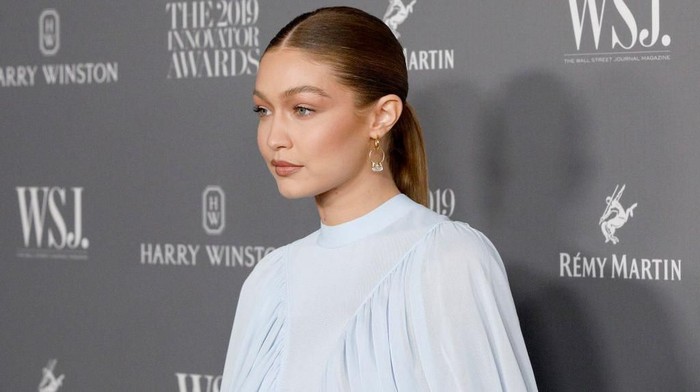Gigi Hadid di acara WSJ Magazine Innovator Awards, di Museum of Modern Art, New York City. Foto: Getty Images Gigi Hadid di acara WSJ Magazine Innovator Awards, di Museum of Modern Art, New York City. Foto: Getty Images