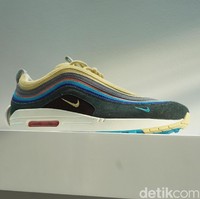 Tidak ketinggalan, Nike Sean Wotherspoon. Untuk golden size (ukuran kaki 8-9), sneakers ini memiliki harga jual yang mencapai Rp 18 jutaan. Foto: Daniel Ngantung/Wolipop