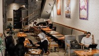 Foto: Instagram @chief.coffeeSelain memiliki desain interior menarik, Chief Coffee and Roastery juga cocok bagi Anda yang ingin mengerjakan tugas kantor atau kuliah.