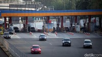 Badan Pengatur Jalan Tol (BPJT) Kementerian PU dan Perumahan Rakyat (PUPR) memastikan akan ada kenaikan tarif 17 ruas tol (total 21 ruas) pada 2019. Dari rencana 17 ruas tol, 1 ruas sudah naik, 3 ruas sedang proses.