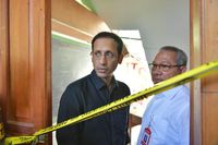 Gaya Nadiem Makarim saat kunjungan kerja di sekolah di Pasuruan, Jawa Timur