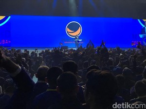 Paloh: Jika Ada Ujian Berat, Jangan-jangan Tinggal NasDem Bersama Presiden
