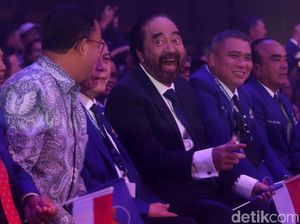 Surya Paloh ke Jokowi Ingin Peluk Erat, Tapi Tak Bisa