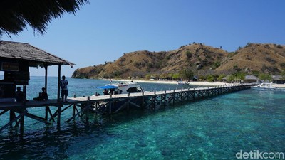 Foto: Pulau Kanawa, Aslinya Lebih Cantik dari Potret dan Cerita