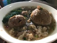 Duh Bikin Laper! Makan Ayam Rempah, Sego Sirem hingga Pempek Mantap