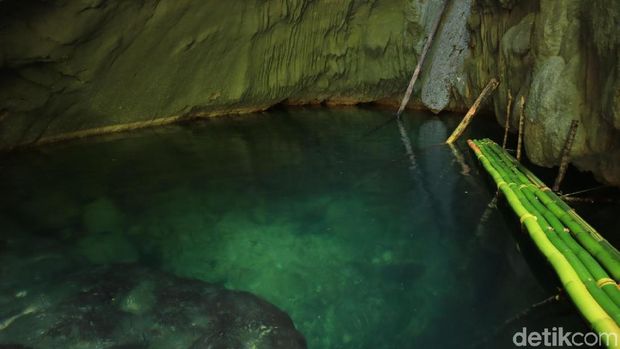 Teluk Mayalibit yang Indah, Asalnya Obat Kuat Raja Ampat