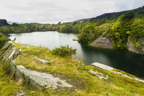 Mayoritas korban adalah para diver amatir yang meremehkan kedalamannya, sehingga harus berakhir dengan hilangnya nyawa. Dorothea Slate Quarry sendiri memiliki kedalaman hingga 106 meter dari permukaan. Jadi bukan main-main. (iStock) Mayoritas korban adalah para diver amatir yang meremehkan kedalamannya, sehingga harus berakhir dengan hilangnya nyawa. Dorothea Slate Quarry sendiri memiliki kedalaman hingga 106 meter dari permukaan. Jadi bukan main-main. (iStock)