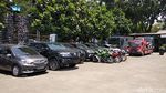 Penampakan Mobil-Motor Bos Akumobil yang Dibeli Pakai Duit Konsumen