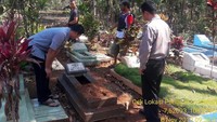 Polisi memastikan semua jenazah dan bagian tubuhnya tidak hilang. Pool/Polsek Cikatomas.