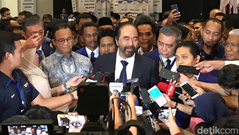 Saat Surya Paloh Sapa Anies Adik Saat Surya Paloh Sapa Anies Adik