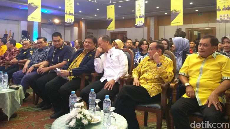 Terima Dukungan dari AMPI, Airlangga: Golkar Sudah Solid Terima Dukungan dari AMPI, Airlangga: Golkar Sudah Solid
