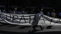 Parade Juang ini digelar dengan berbagai rangkaian. Parade ini dibuka dengan Puisi Surabaya Bhinneka oleh Sosiawan Leak dan dilanjutkan teatrikal perang 10 November 1945 oleh Komunitas Pecinta Sejarah se-Indonesia.