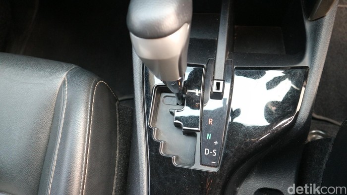 Test drive Toyota Venturer