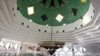 Masjid ini diketahui dibangun pada tahun 2003 silam. Peletakan batu pertamanya, dilakukan oleh Bupati Kabupaten Karimun saat itu masih dijabat oleh Drs HM Sani.