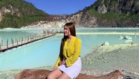 Ini liburannya saat berada di Kawah Putih, Bandung. (nellakharisma/Instagram)