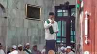 Datangi Acara Maulid, Anies Sekalian Belanja Batik Betawi