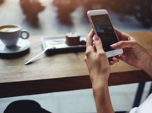 Super Murah, Puas Teleponan dan Internetan Cuma Rp11