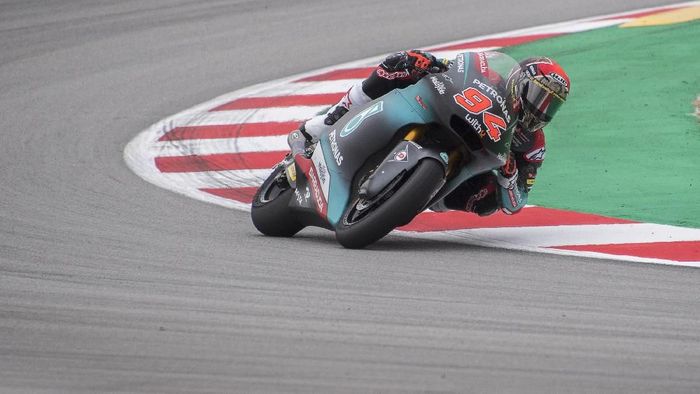 Jonas Folger kecewa berat setelah didepak Yamaha sebagai pebalap penguji. (Foto: Mirco Lazzari gp / Getty Images) Jonas Folger kecewa berat setelah didepak Yamaha sebagai pebalap penguji. (Foto: Mirco Lazzari gp / Getty Images)