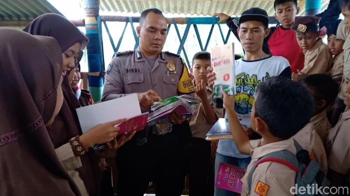 Hari Ceria, Program Duet Polri-TNI Budayakan Literasi di Sukabumi