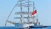 Kapal Republik Indonesia (KRI) Bima Suci bersandar di Banyuwangi, Jawa Timur, setelah menyelesaikan misi diplomasi dan budaya ke 9 negara.