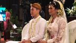 KD & Yuni Shara Melepas Si Bungsu