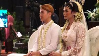 Kartika Sary menggelar akad dan resepsi di Balai Kartini, Jaksel. Foto: Adik KD, Kartika Sary menikah / dok pri