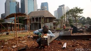 Menengok Pembangunan Hutan Kota di GBK