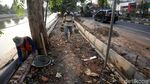 Melihat Pembangunan Trotoar di Jalan Chairil Anwar Kota Bekasi
