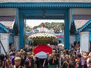 38 Upacara Adat Tiap Provinsi di Indonesia Beserta Penjelasannya