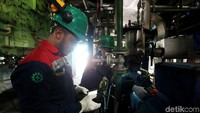 Mengalirnya listrik di kawasan ini membuat wilayah perbatasan Indonesia dengan Malaysia dan Singapura itu tak lagi sunyi dan gelap kala malam.
