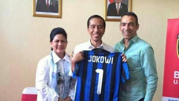 Jersey 21 FIFA dan Sederet Nomor Punggung Keramat Jokowi