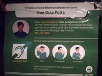 Kreatif, Driver Tuli Ini Punya Cara Unik Ngobrol Bareng Penumpang