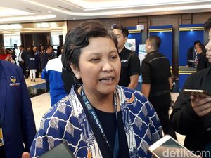 Prediksi Puncak COVID-19 Meleset, MPR Minta Ada Strategi Baru