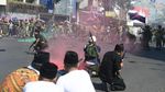 Aksi Teatrikal Mengusir Penjajah Ramaikan Parade Juang di Surabaya