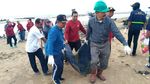Bukti Nyata Peduli Lingkungan Bersihkan Pantai