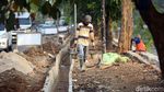 Melihat Pembangunan Trotoar di Jalan Chairil Anwar Kota Bekasi