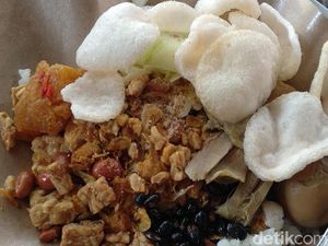 Nikmatnya Makan Sego Gurih Diiringi Gamelan Sekaten
